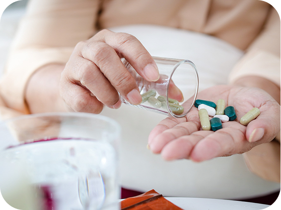 定期的な経過観察や投薬が必要